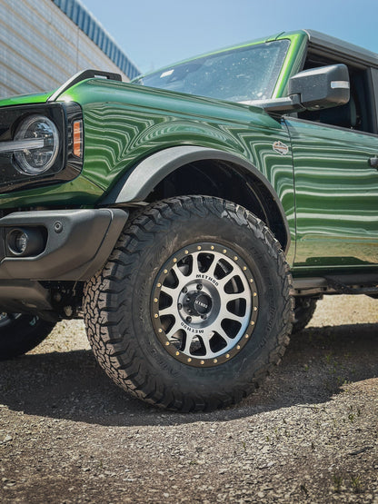 Method 305 Machined Black Lip 6x139.7 r18