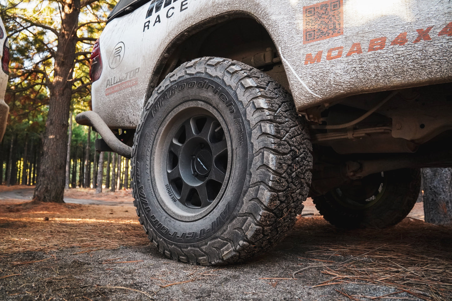METHOD - MR701 MATTE BLACK 6X139.7 17X9 ET -12 BEADGRIP