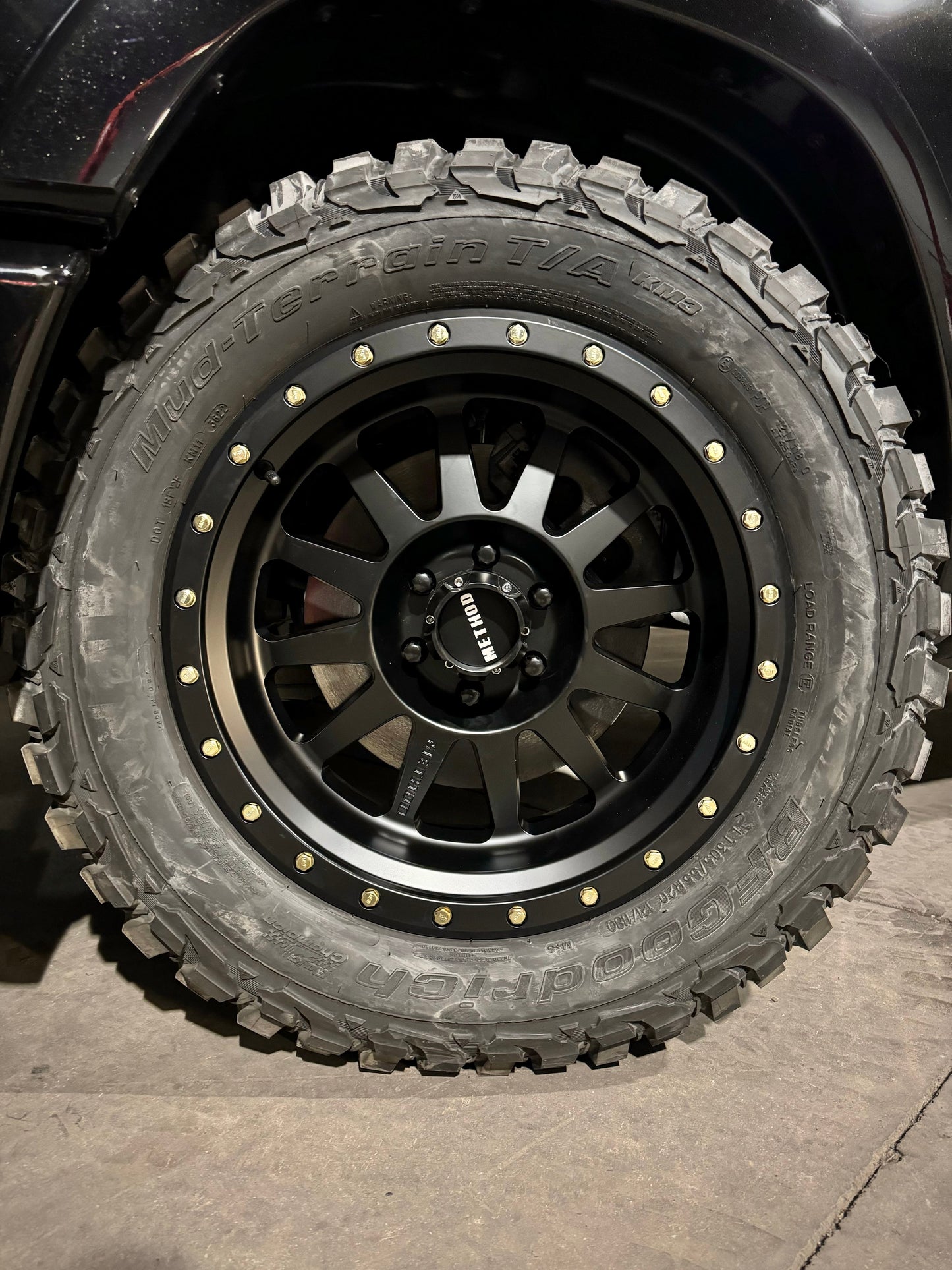 Method 304 Matte Black 6x139.7 r20