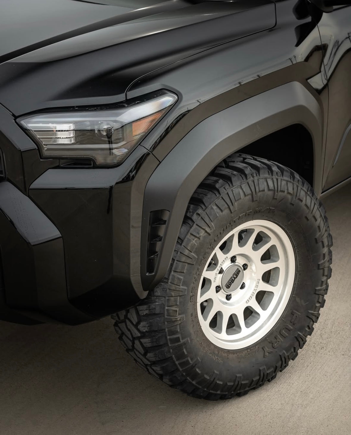 METHOD - MR703 MACHINED 6X139.7 17X8.5 ET 0 BEAD GRIP