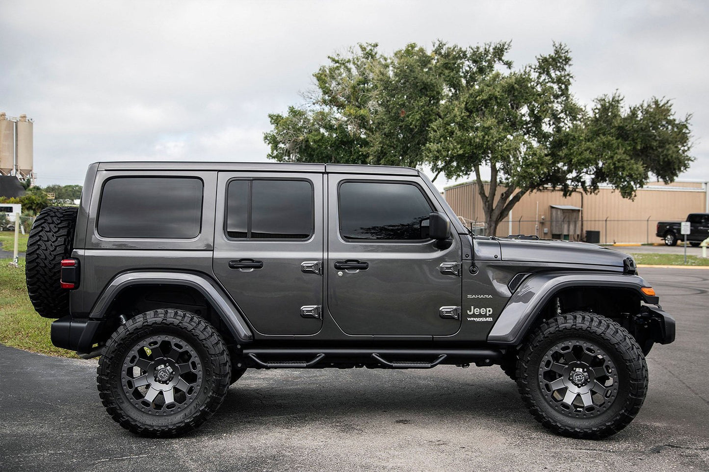 BLACK RHINO WARLORD MATTE GUNMETAL 20X9,0 8X165