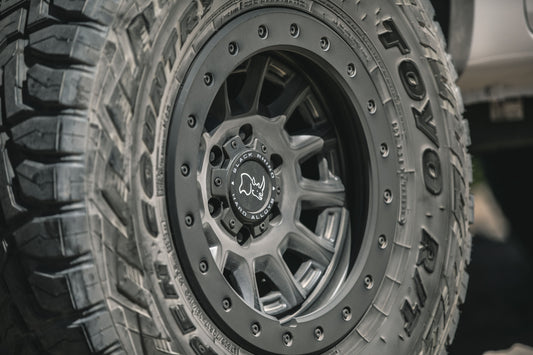 Black Rhino Dugger 17x8.5 5x114.3 Gun Black W/Black Rock Guard