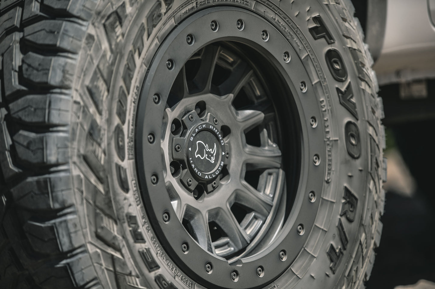 BLACK RHINO DUGGER GUN BLACK 18X8,5 6x135/10